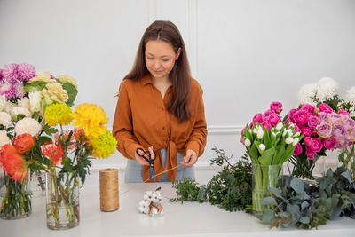 How To Arrange Peonies Tips For Creating Gorgeous Floral Displays How To Arrange Peonies Tips For Creating Gorgeous Floral Displays